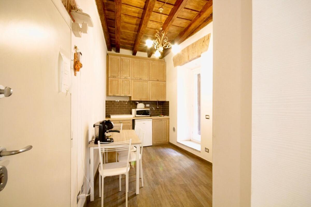 Hc - In The Heart Of Campo De' Fiori Apartman Róma Kültér fotó